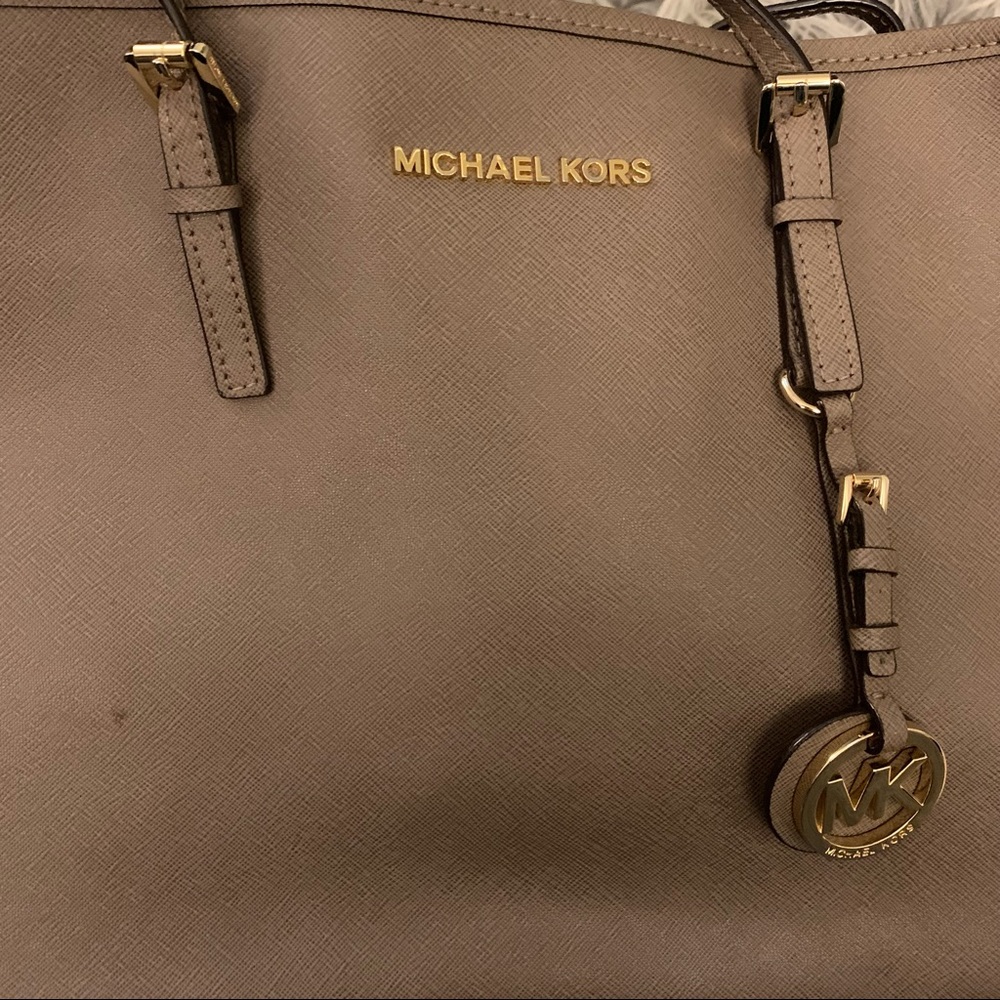 Grey Michel Kors Tote - Picture 4 of 7
